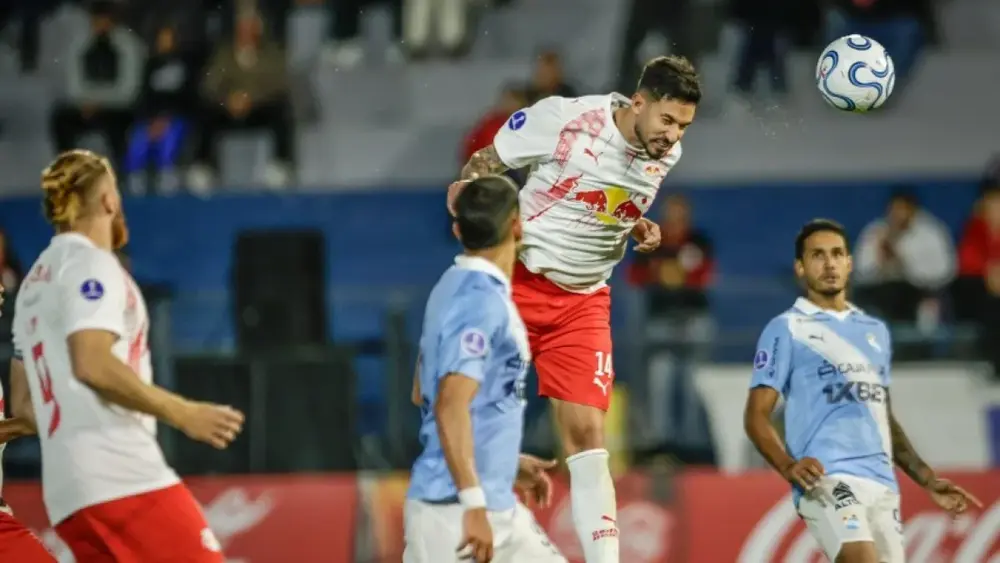 Bragantino vence Sporting Cristal e enfrenta Atlético-MG na Sul-Americana