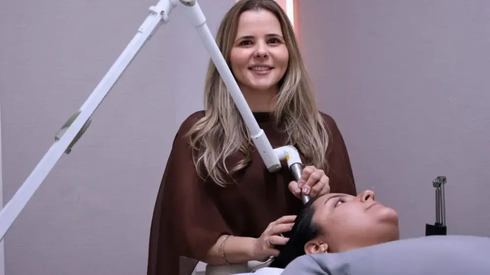 Emagrecimento rápido: como evitar queda de cabelo e flacidez