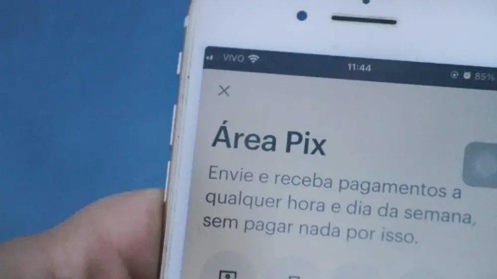 Golpe do falso gerente faz casal de idosos perder R$ 180 mil