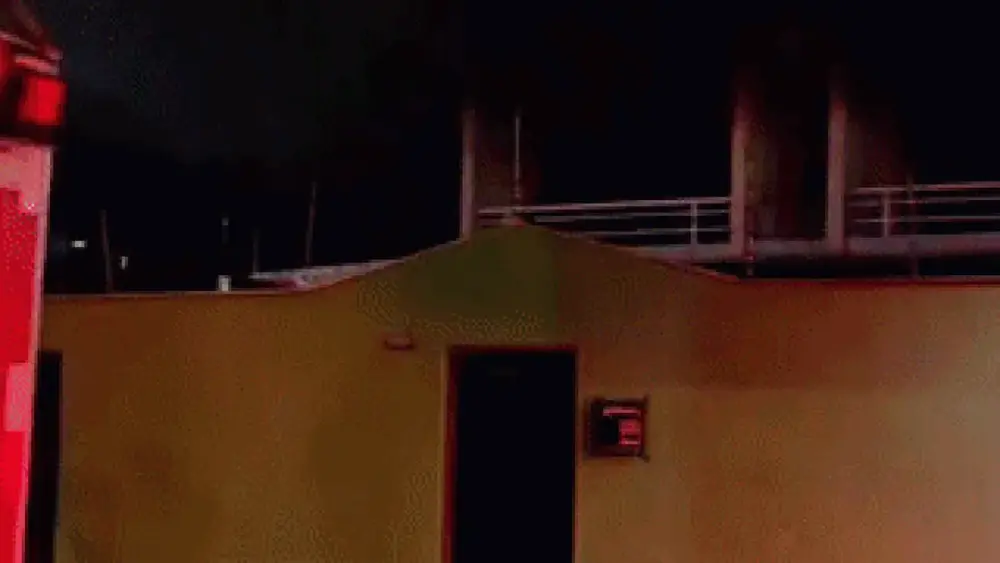 Incêndio atinge casa na Rua Amazonas, em Campo Grande