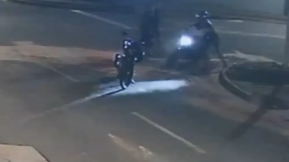 Jovem tem moto furtada por dupla que o cercou em Campo Grande