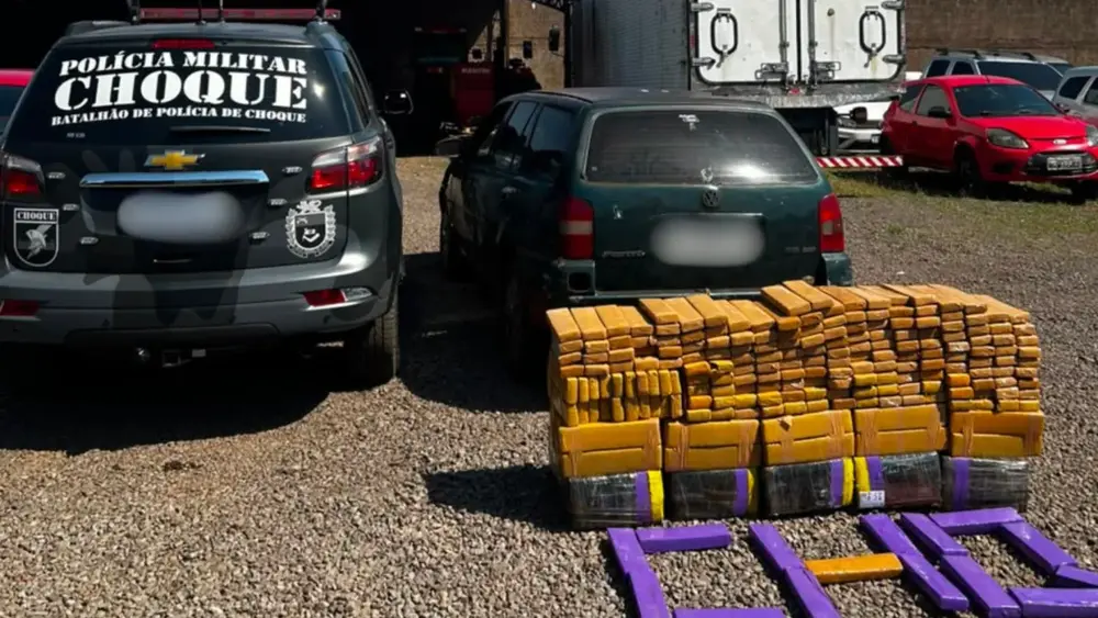 Mulher é presa com 408 kg de maconha guardados para marido preso