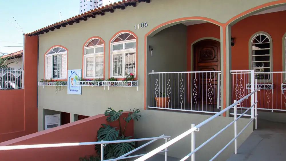 Residencial exclusivo para idosas abre segunda unidade em casa com afeto