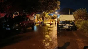 Jovem é morto a tiros ao reduzir velocidade em quebra-molas